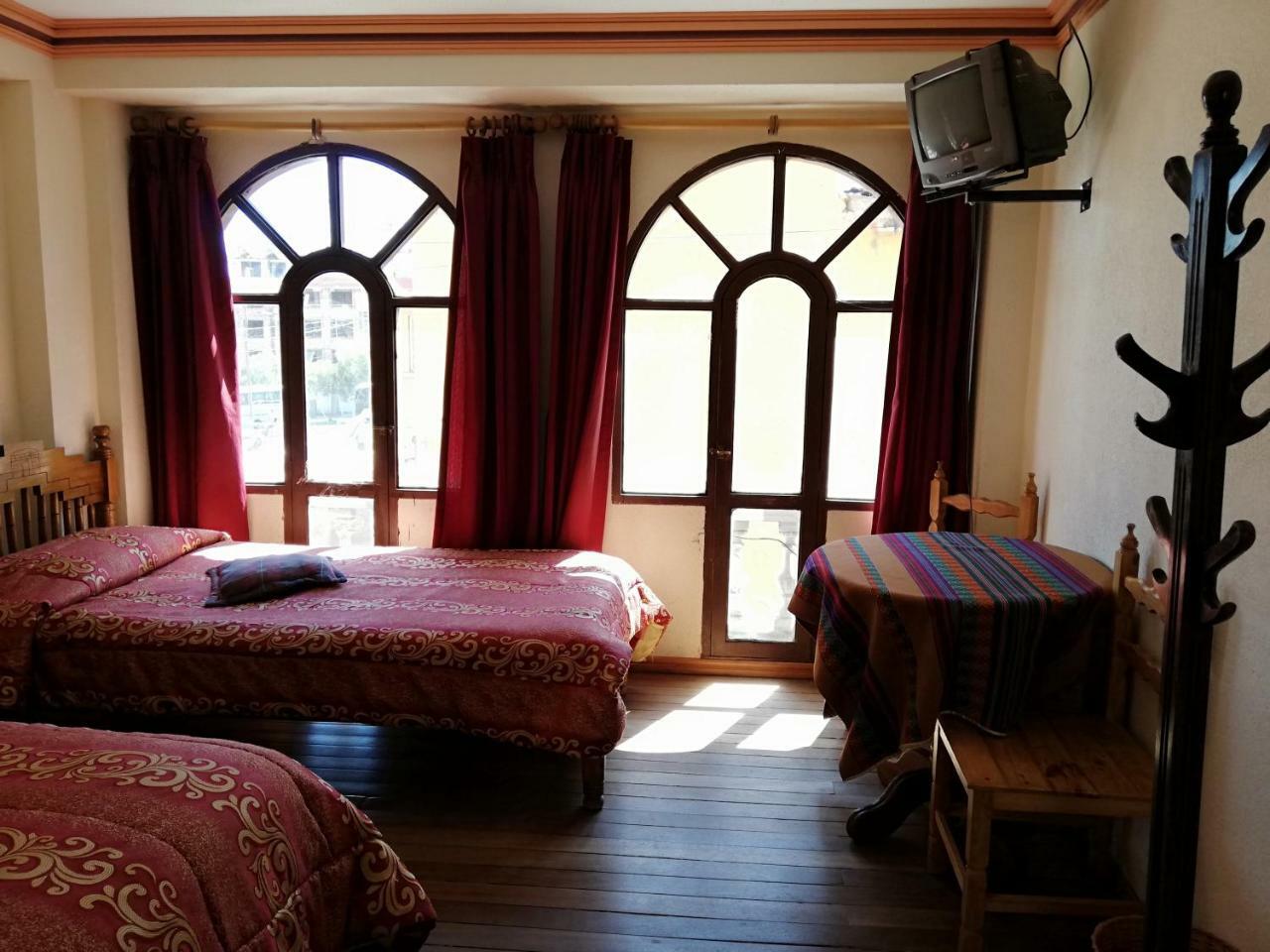 Hotel Las Kantutas 科帕卡巴纳 外观 照片