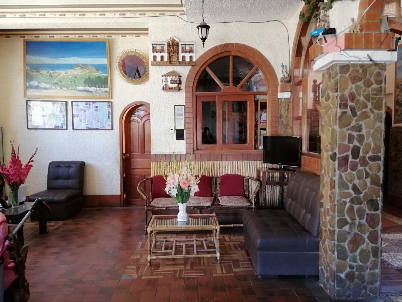 Hotel Las Kantutas 科帕卡巴纳 外观 照片