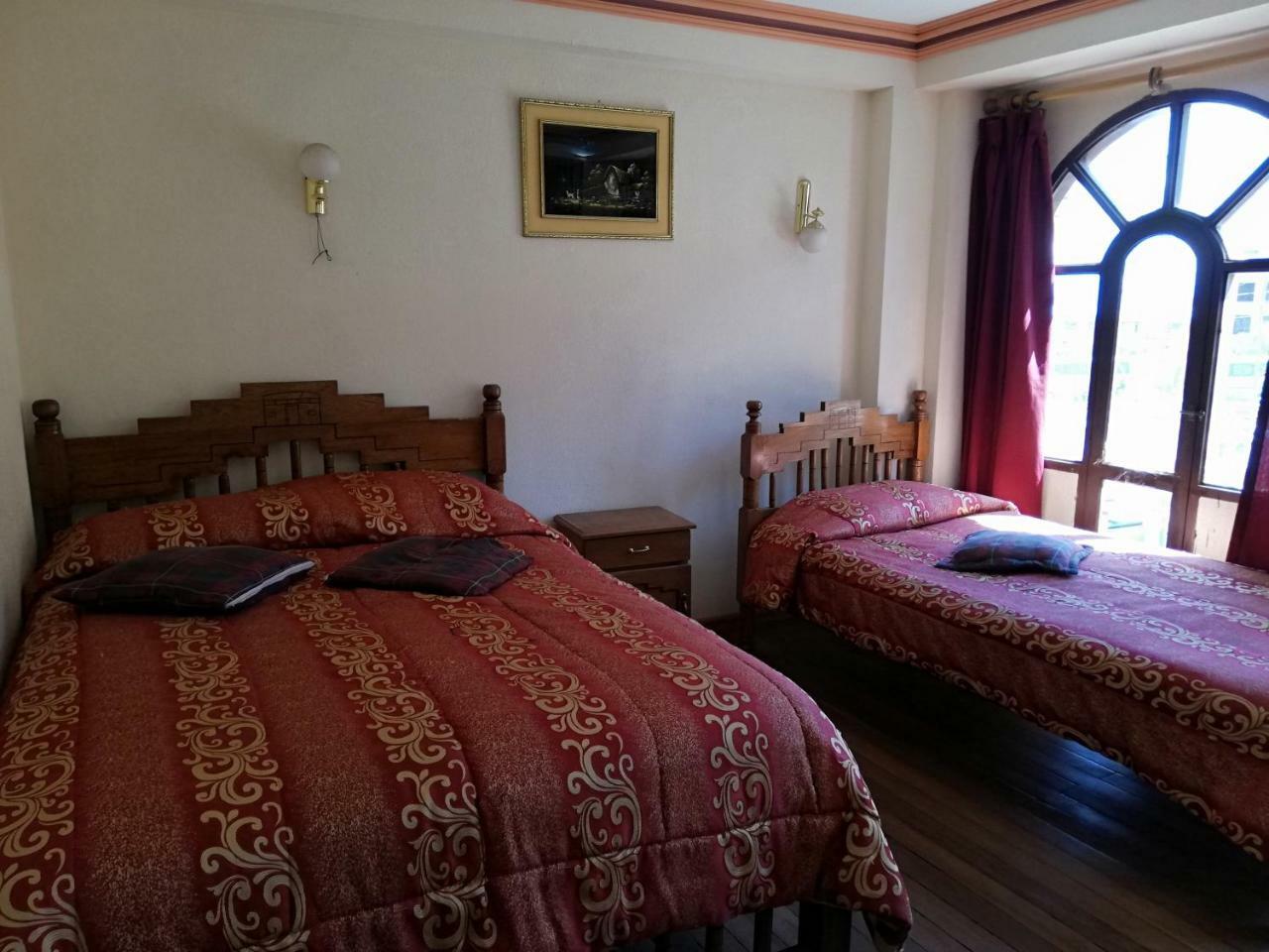 Hotel Las Kantutas 科帕卡巴纳 外观 照片