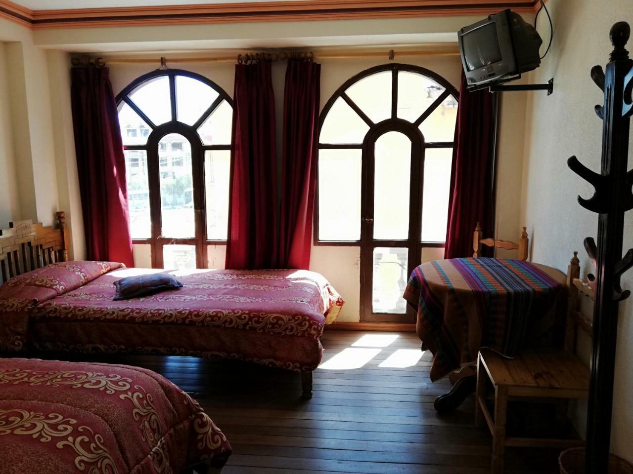 Hotel Las Kantutas 科帕卡巴纳 外观 照片