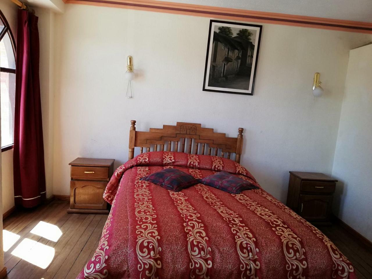 Hotel Las Kantutas 科帕卡巴纳 外观 照片